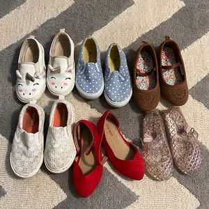 Bundle of toddler shoes